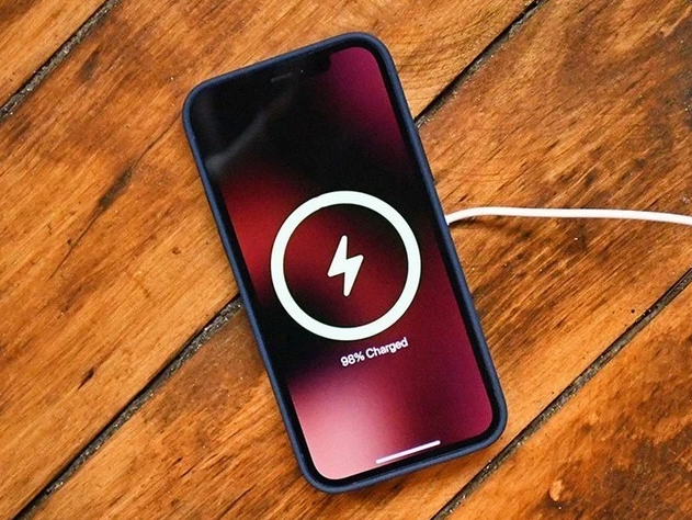 台安苹果手机维修分享iPhone 12可以随便充电吗 